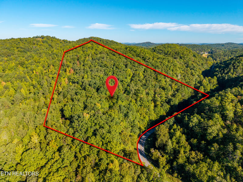 000 Fairview Rd, Madisonville, TN 37354