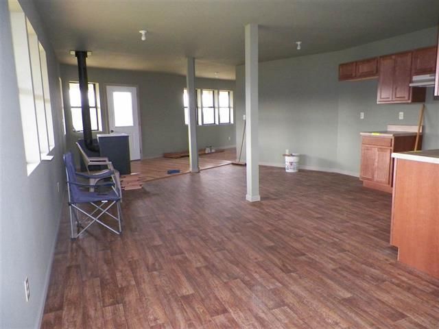 000 Jackson Hollow Rd, Thorn Hill, TN 37881