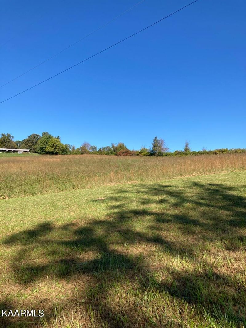 000 Moore Ridge Rd, Lenoir City, TN 37771