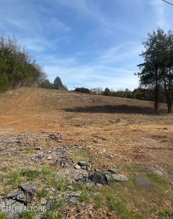 000 Silver City Rd, Whitesburg, TN 37891