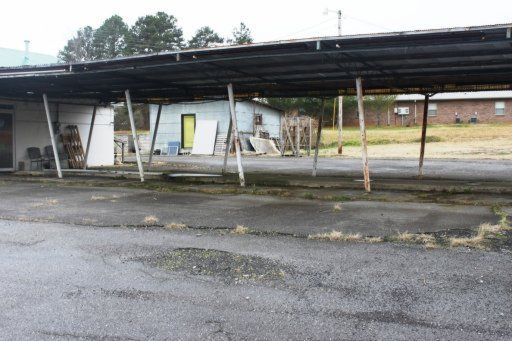 000 Tennessee Ave, Etowah, TN 37331