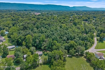 000 Thacker Ln, Etowah, TN 37331
