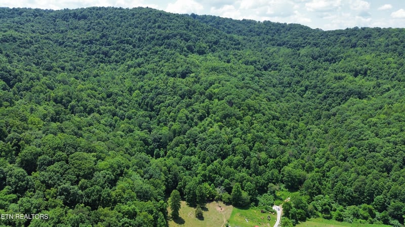0000 Lick Creek Ln, Lafollette, TN 37766