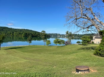 1 Crown Point, Lafollette, TN 37766