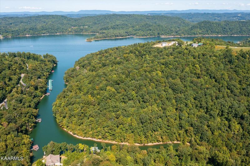 1 Panoramic Dr, Maynardville, TN 37807