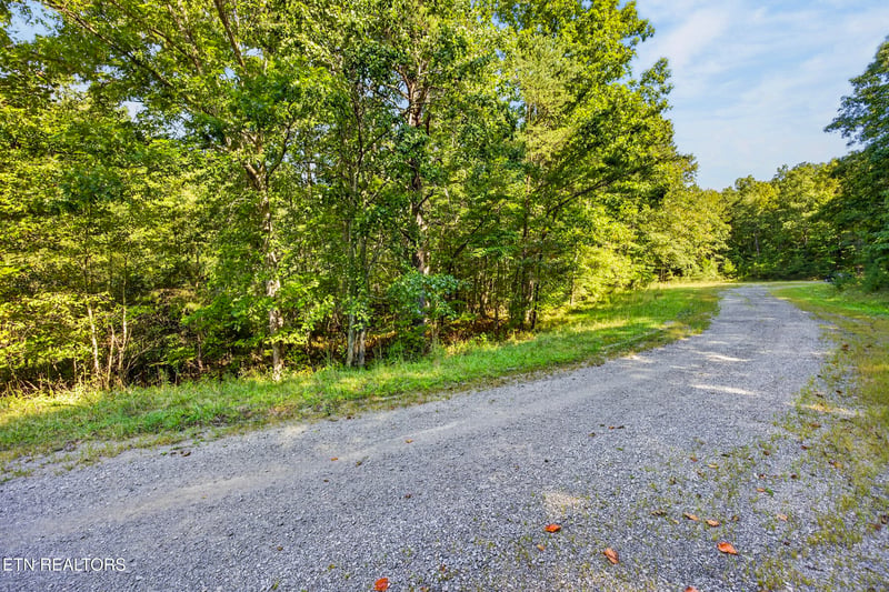 1.1 Acres Glade Pl, Monterey, TN 38574