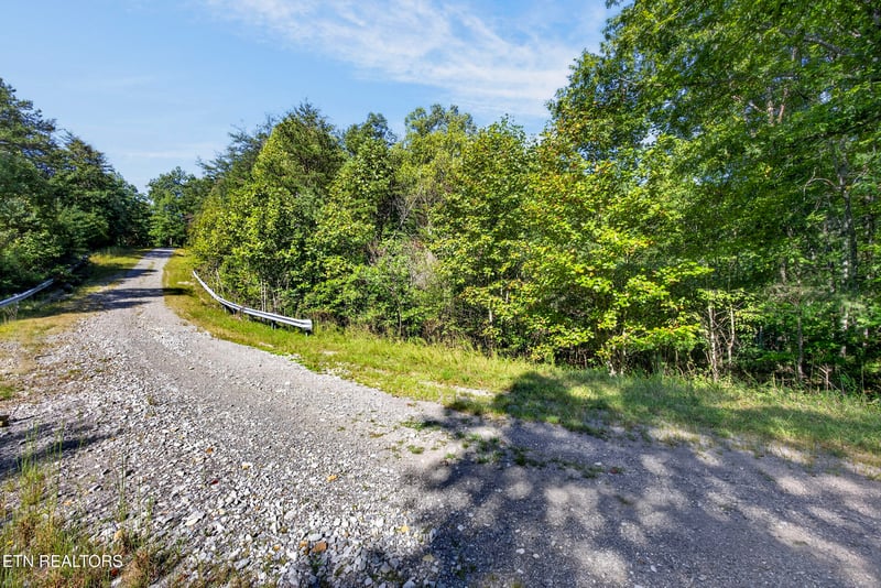 1.1 Acres Glade Pl, Monterey, TN 38574