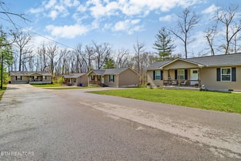 10 Anthony St, Crossville, TN 38555