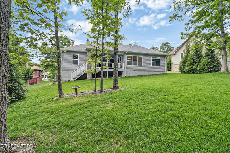 10 Brooks Ln, Crossville, TN 38558