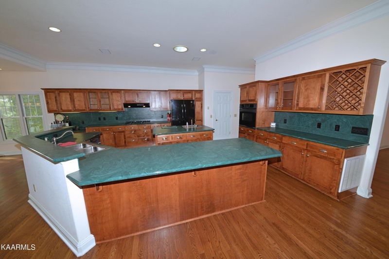 10 Camden Ct, Fairfield Glade, TN 38558