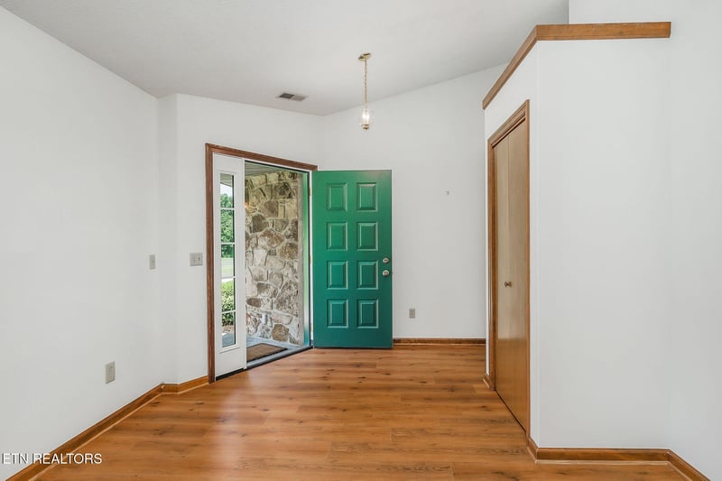 10 Meadows Rd, Sparta, TN 38583