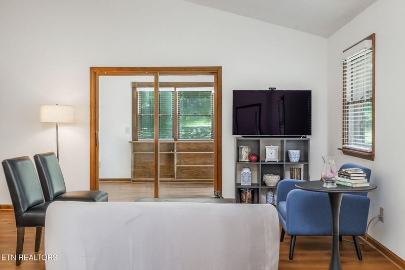 10 Meadows Rd, Sparta, TN 38583