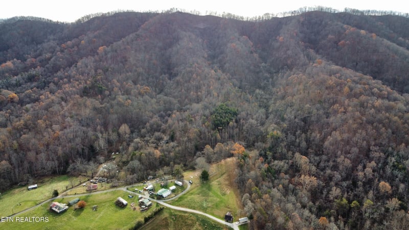 100 acres Elum Coffey Rd, Thorn Hill, TN 37881
