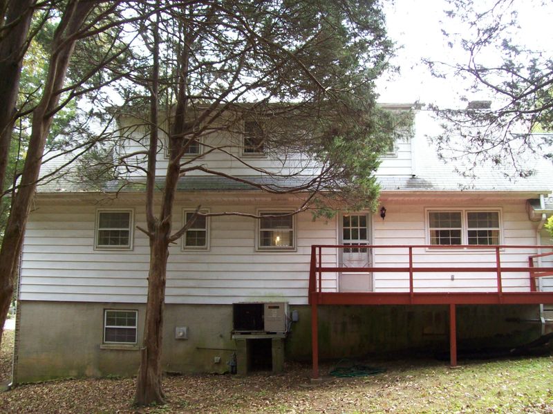 100 Albright Rd, Oak Ridge, TN 37830