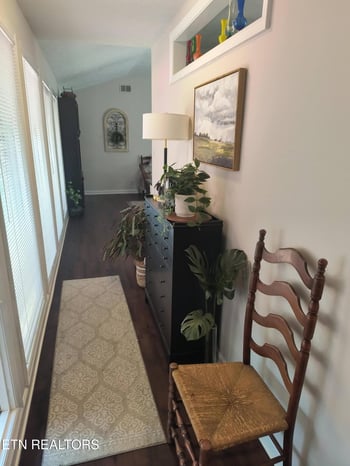100 Antioch Dr, Oak Ridge, TN 37830