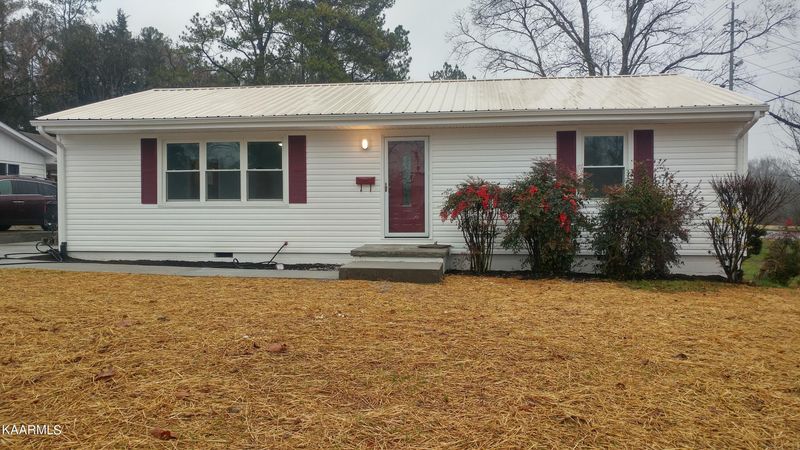 100 Bermuda Rd, Oak Ridge, TN 37830
