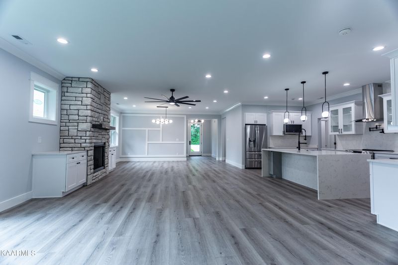 100 Chahyga Way, Loudon, TN 37774