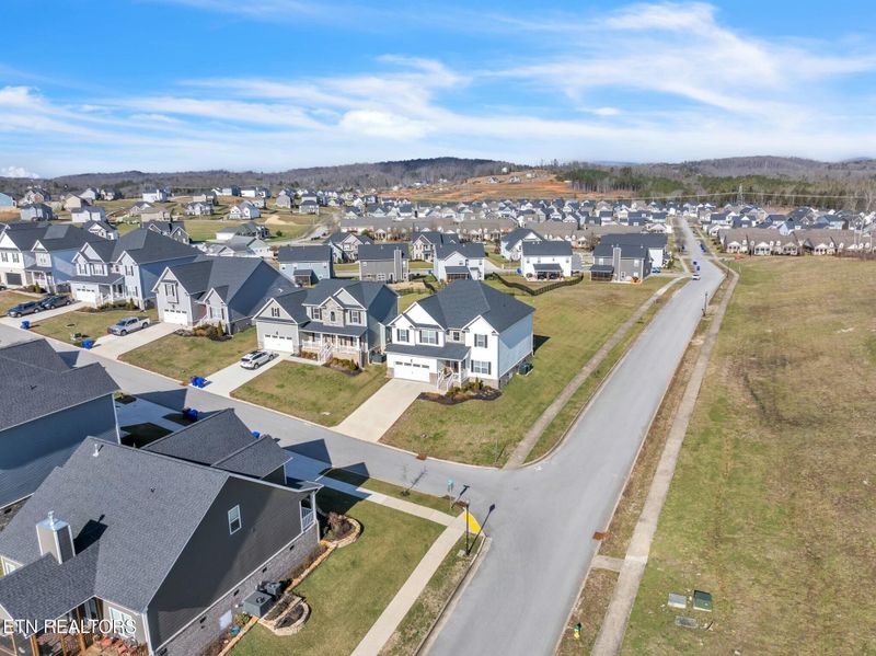 100 Chaseberry Rd, Oak Ridge, TN 37830