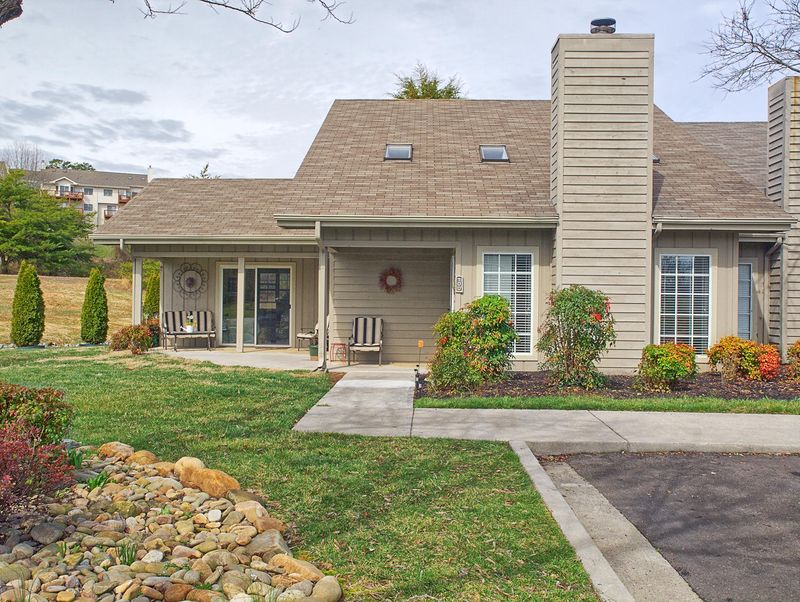 100 Chota View Ln #End, Loudon, TN 37774
