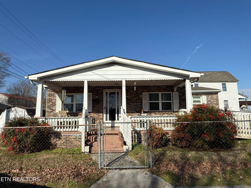 100 Church St, Loudon, TN 37774