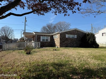 100 Church St, Loudon, TN 37774