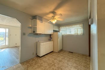 100 Church St, Loudon, TN 37774