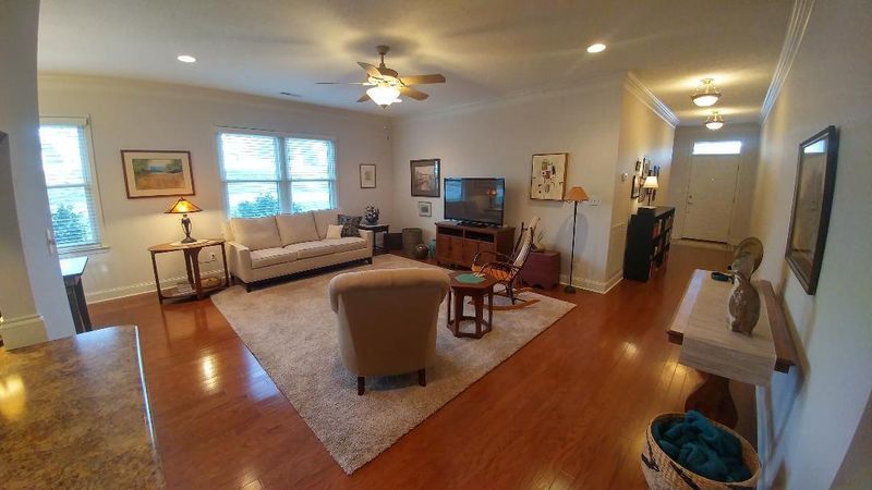 100 Dasher Ln, Oak Ridge, TN 37830