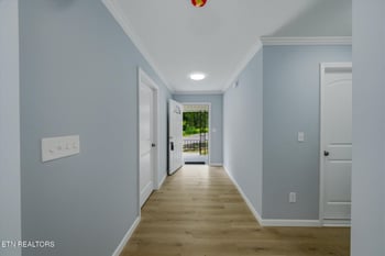 100 Delaware Ave, Oak Ridge, TN 37830