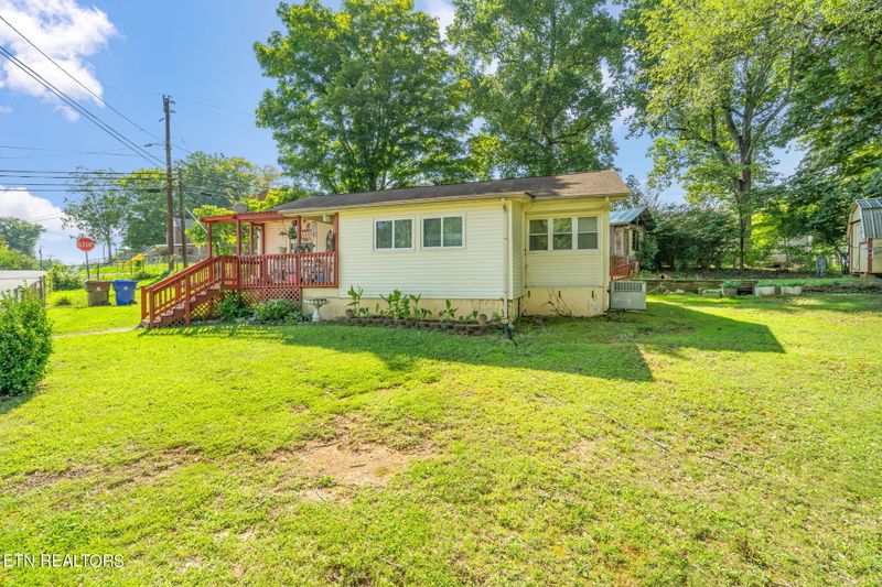 100 E Newkirk Ln, Oak Ridge, TN 37830