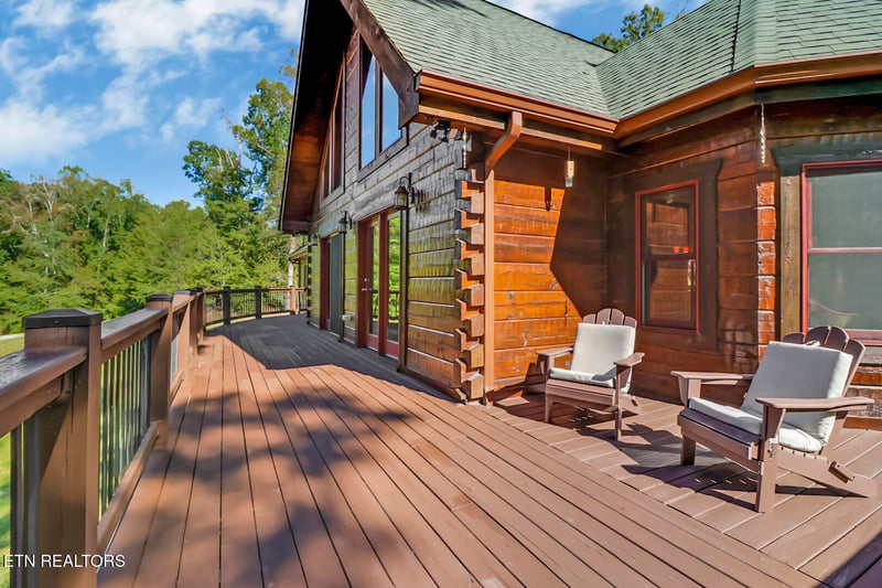 100 Eagle Ridge Rd, Rockwood, TN 37854