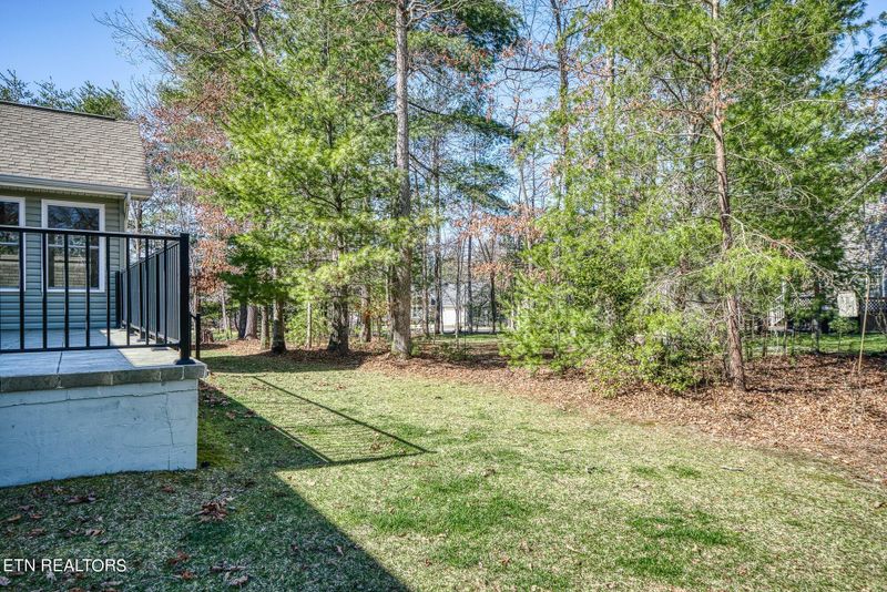 100 Edgemere Dr, Fairfield Glade, TN 38558