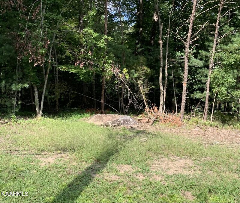 100 Forest Hill Dr, Crossville, TN 38558