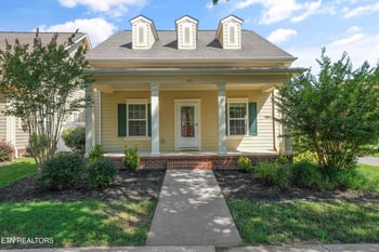 100 Forestberry St, Oak Ridge, TN 37830
