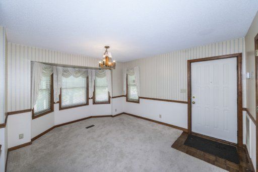 100 Hugh Ln, Oak Ridge, TN 37830