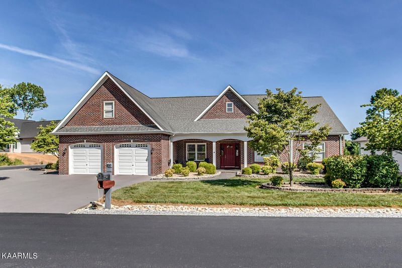 100 Inola Pl, Loudon, TN 37774