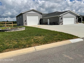 100 Juniper Ln, Crossville, TN 38555