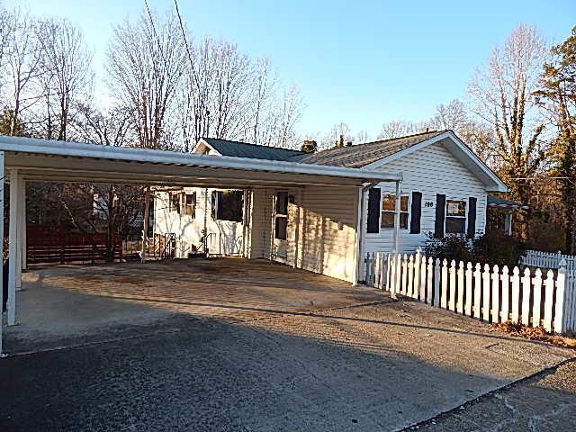 100 Kenwyn Rd, Oak Ridge, TN 37830