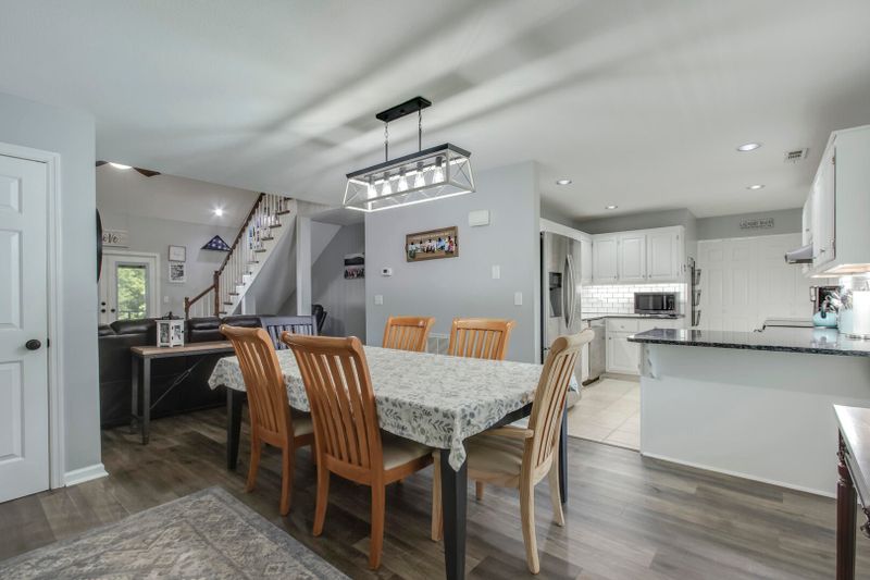 100 Peartree Ln, Loudon, TN 37774