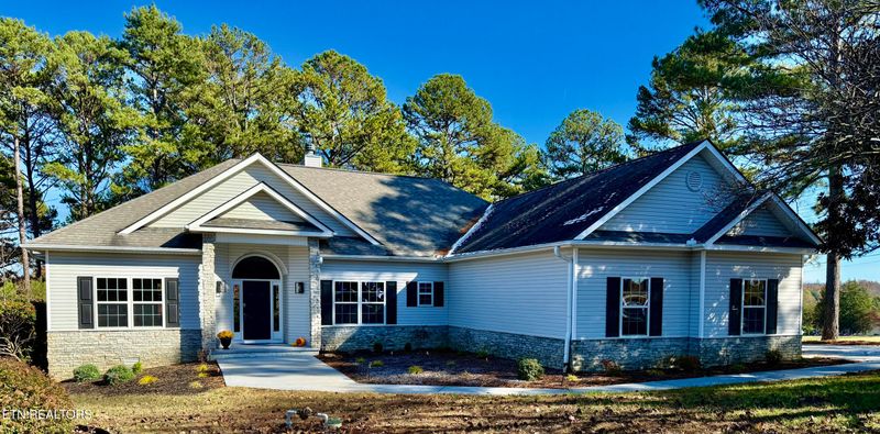 100 Quapaw Cir, Loudon, TN 37774