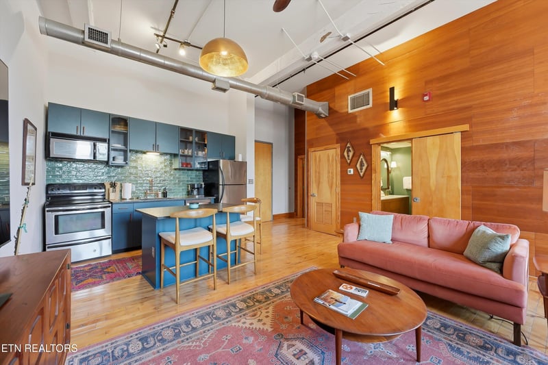 100 S Gay St #209, Knoxville, TN 37902