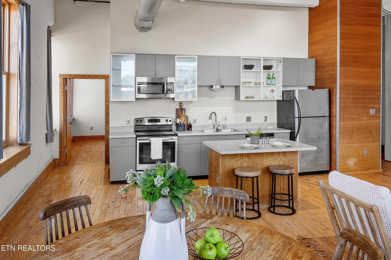 100 S Gay St #210, Knoxville, TN 37902