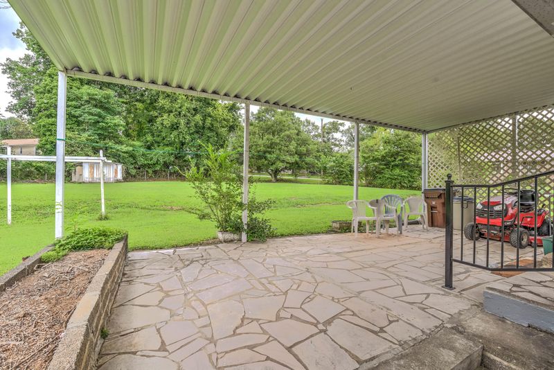 100 Sequoia Ln, Oak Ridge, TN 37830