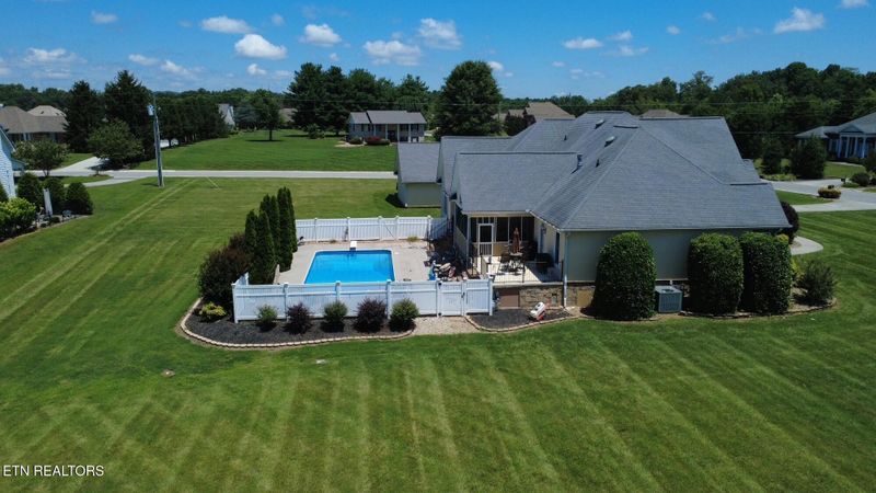 100 Springview Cv, Madisonville, TN 37354