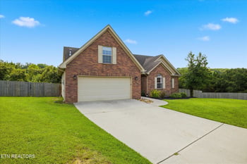 100 Stone Bluff Ct, Knoxville, TN 37924