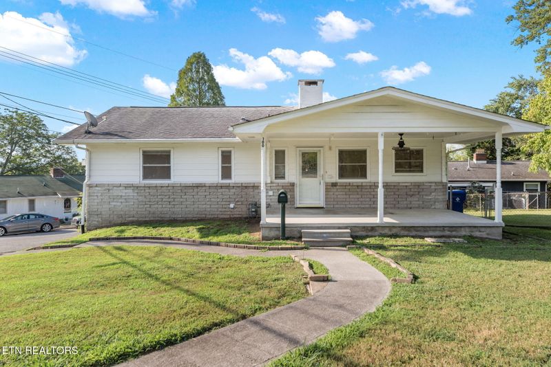 100 Upsal Rd, Oak Ridge, TN 37830