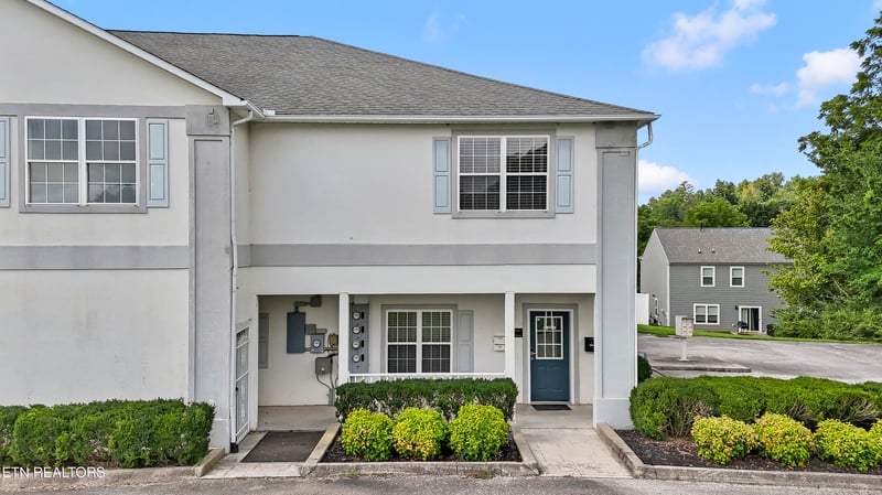 100 Village Way #D, Kingston, TN 37763