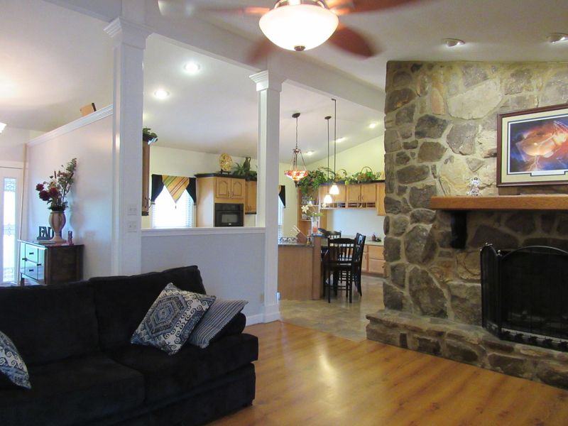 1000 Beverly Dr, Alcoa, TN 37701