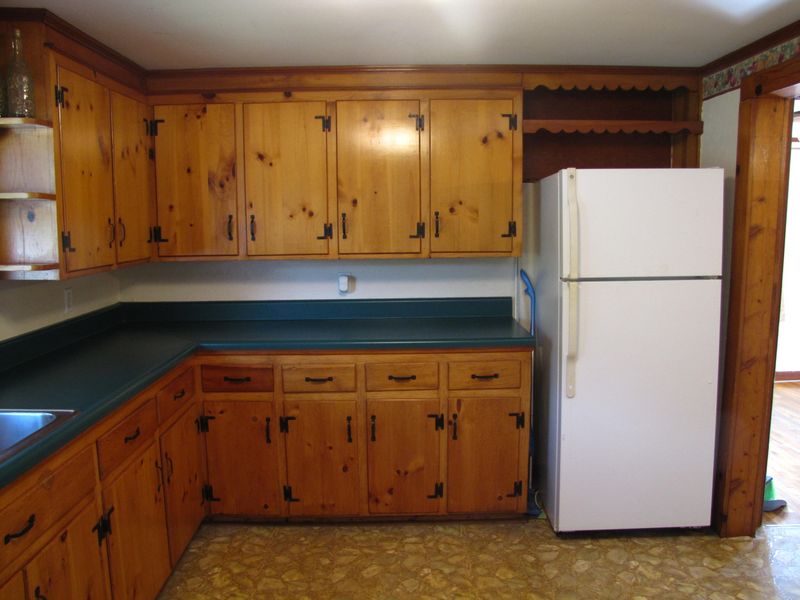1000 E 2nd Ave, Lenoir City, TN 37771