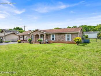 1000 Grandview Dr, Lenoir City, TN 37772
