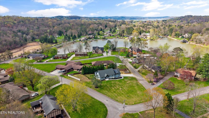 1000 Perch Dr, Knoxville, TN 37922